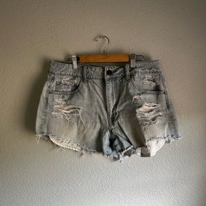 American eagle light wash distressed denim shorts